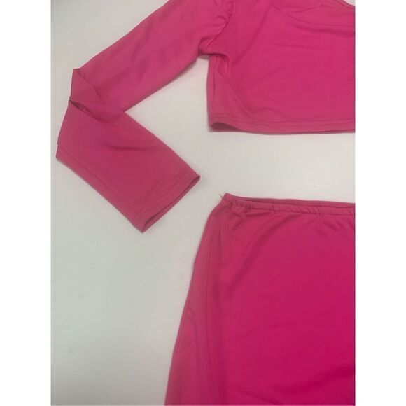 2 Piece Hot Pink Outfit Set - Picture 3 of 6